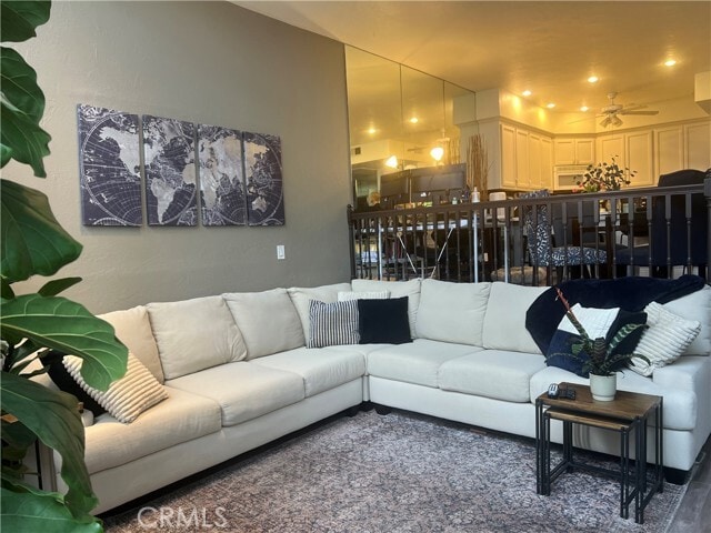Building Photo - 9312 Marina Pacifica Dr N