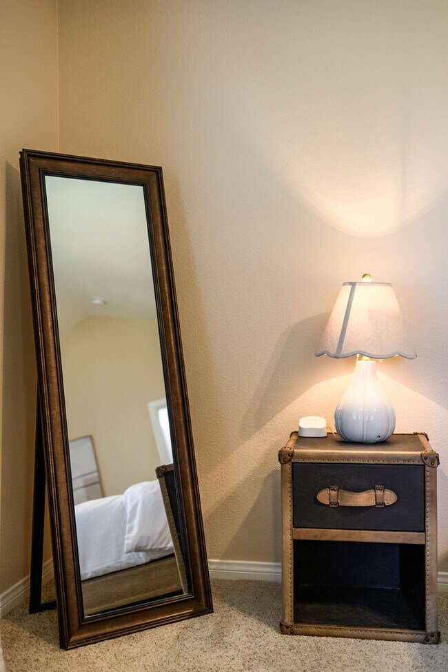 Building Photo - Chic Family house in West Covina