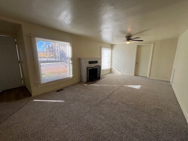 Building Photo - 2 Bed 1 Bath in Boise!