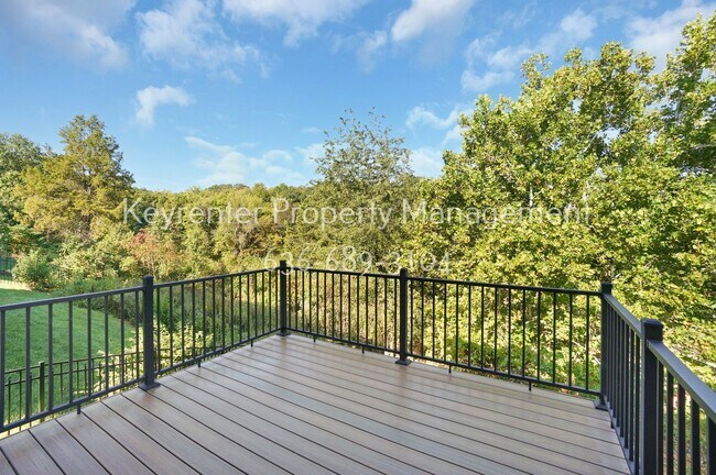 Building Photo - Coming Soon!!! Spacious and Modern 3-Bedroom Home for Rent Near Butler Lake