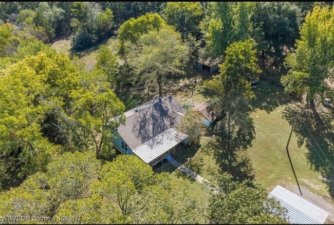 Building Photo - 15615 Hopewell Way