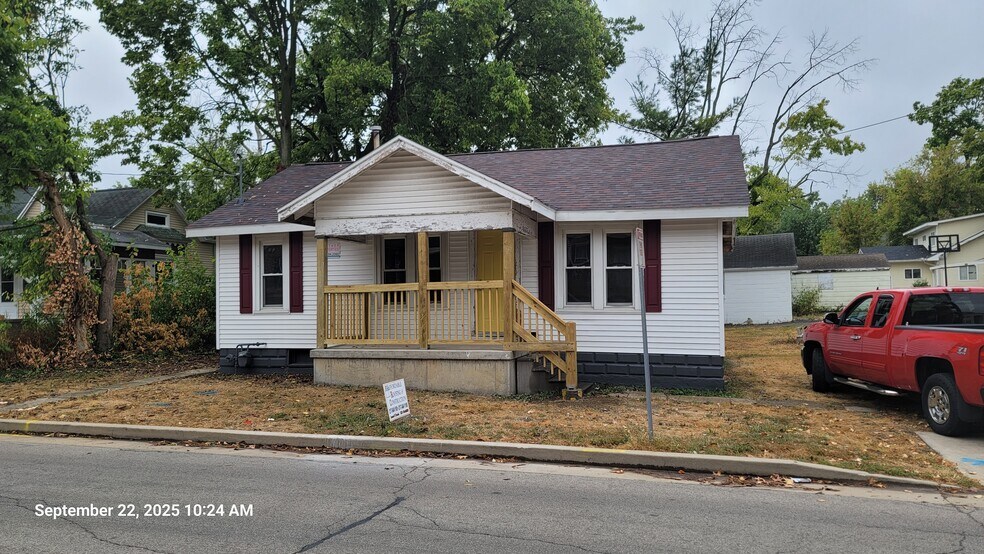 Primary Photo - 408 Polk Ave