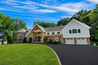 Building Photo - 252 Mabel Pl