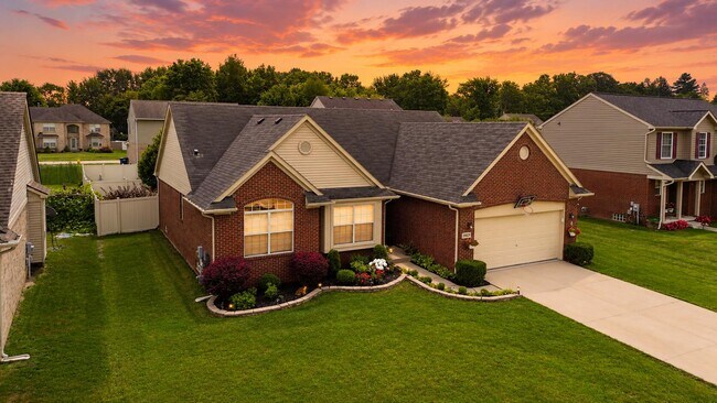 Building Photo - 38619 Watson Cir