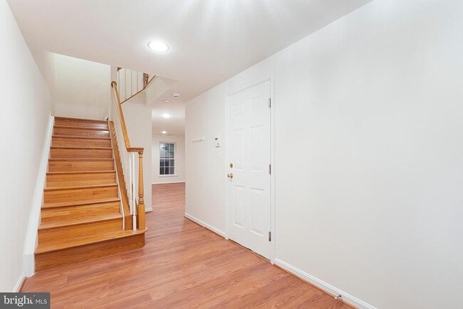 Building Photo - 4021 Fairfax Center Hunt Trail