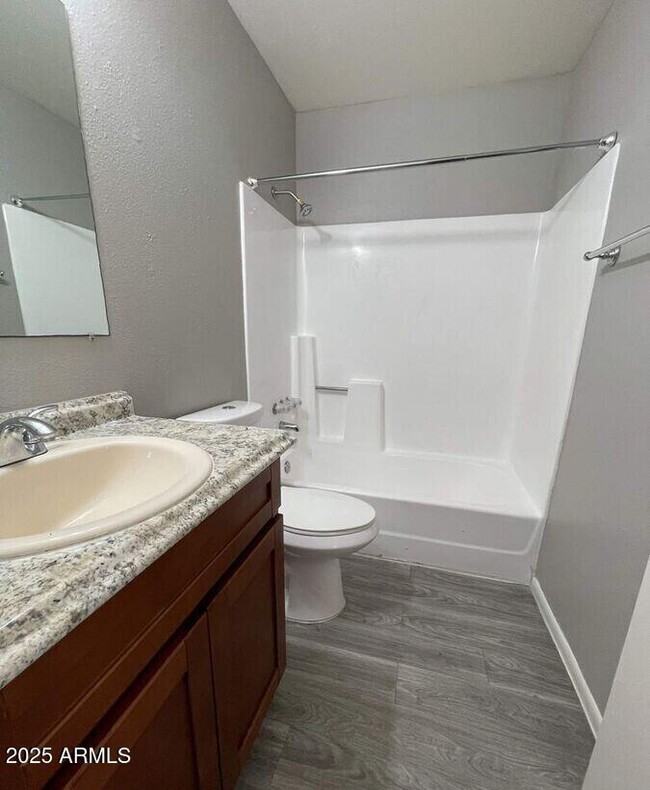 Building Photo - 6531 N 67th Ave