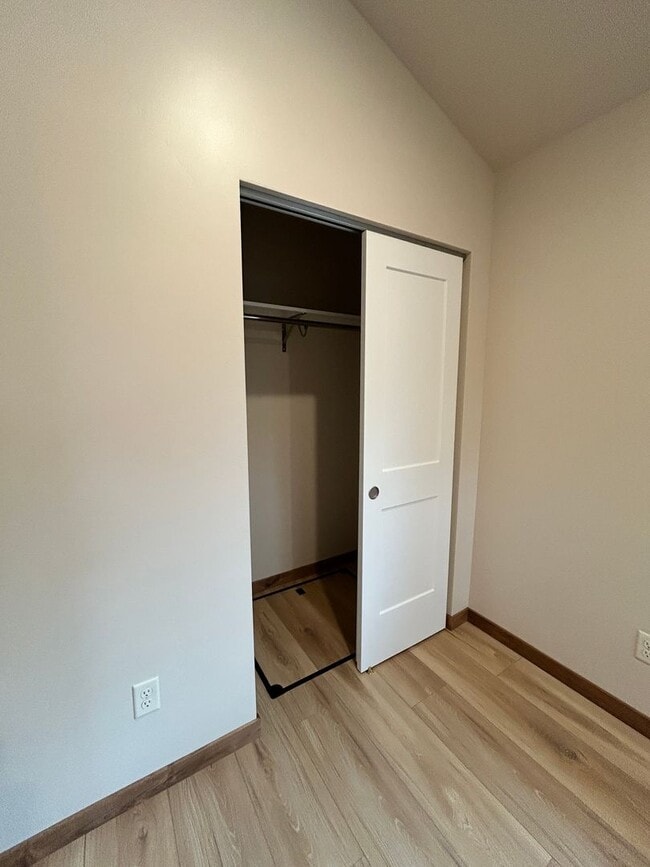 Building Photo - Brand New, Energy Efficient, 2 Bed, 1 Bath Home in Hamilton