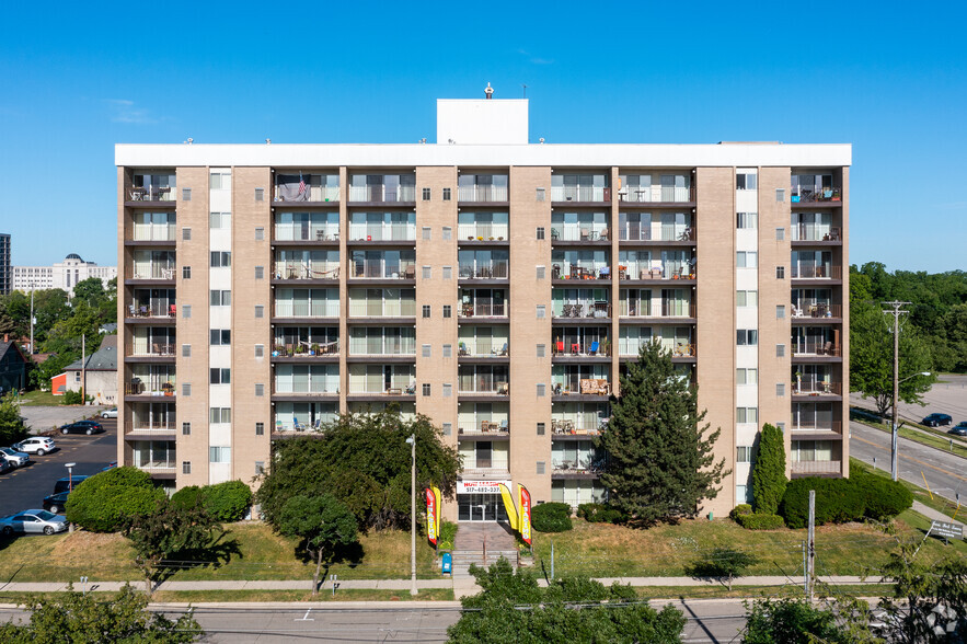 Primary Photo - Ferris Park Towers