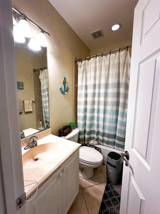 Building Photo - 137 Ocean Cay Way