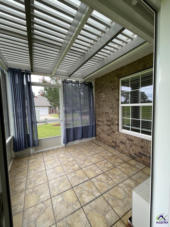 Building Photo - 200 S Houston Springs Blvd