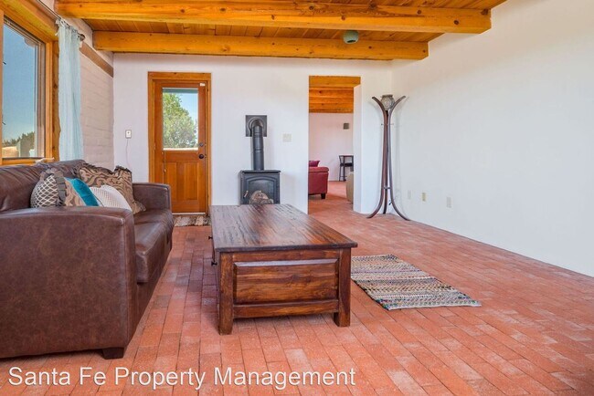 Building Photo - 4 br, 2 bath House - 5 Casa Del Oro Loop