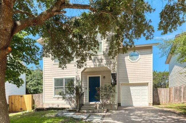 Building Photo - Beautiful 4 bd/2 ba renovated home in Sout...