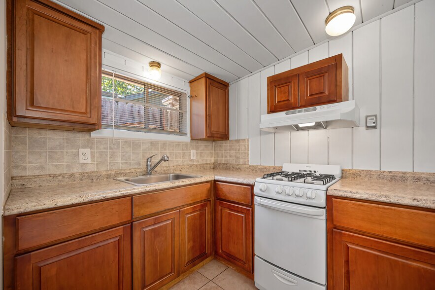 Building Photo - 2832 Scandia Way