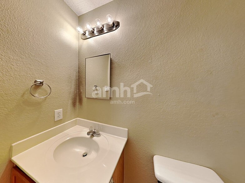 Building Photo - 3332 Chapel Ridge Way