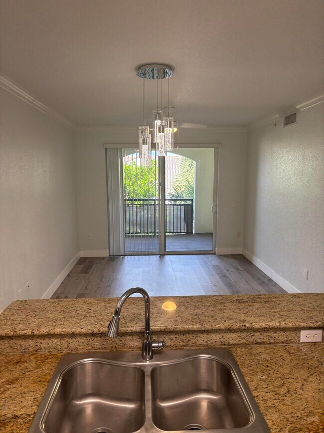 Building Photo - 2407 Renaissance Way