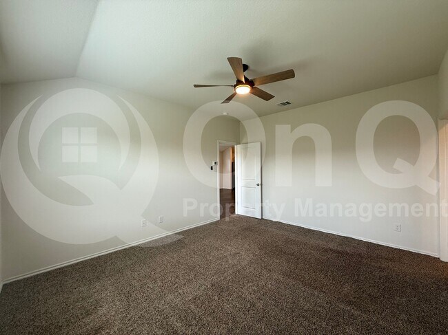 Building Photo - 3060 Stratford Wy