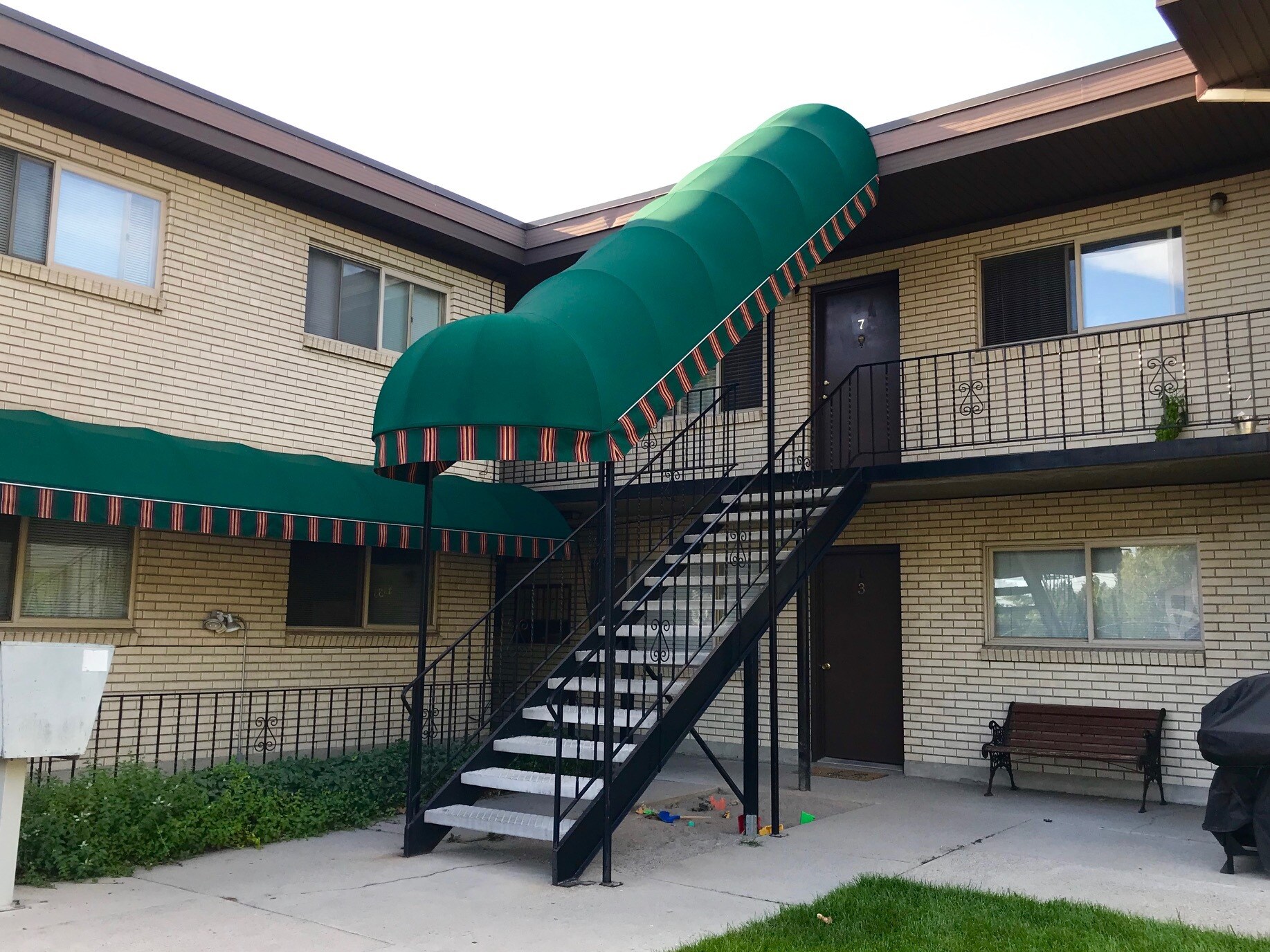 Building Photo - 80 N 200 E