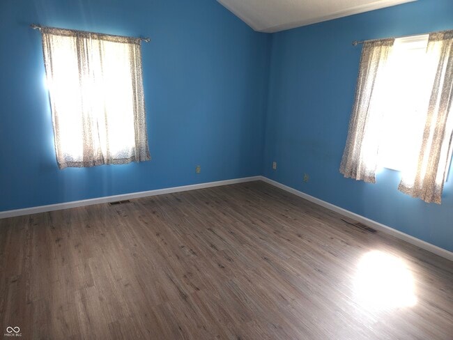 Building Photo - 844 Reda Rd