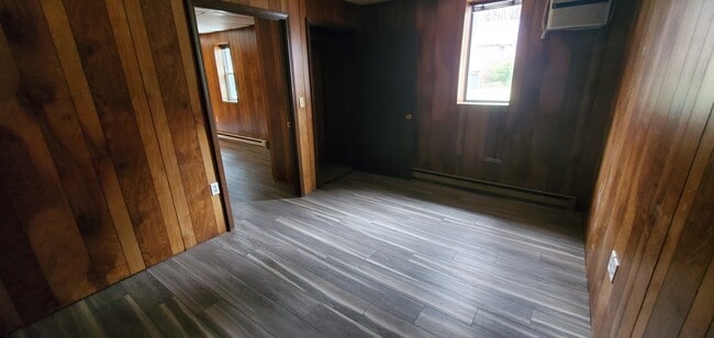 Building Photo - 2270 Harper Rd