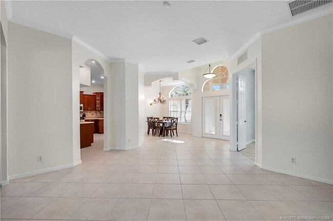 Building Photo - 4213 SW Utterback St