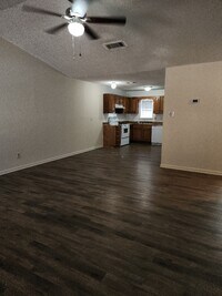 Building Photo - 509 Summit St