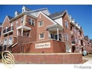 Primary Photo - 2774 Riverside Dr