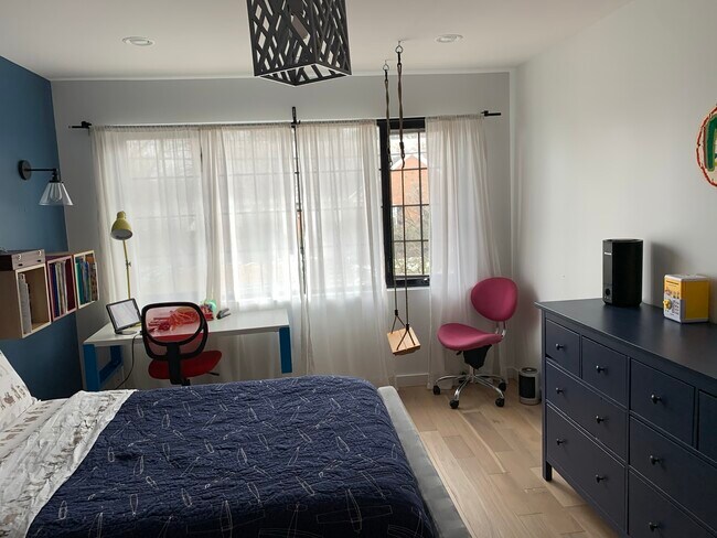 Building Photo - 4214 50th St NW