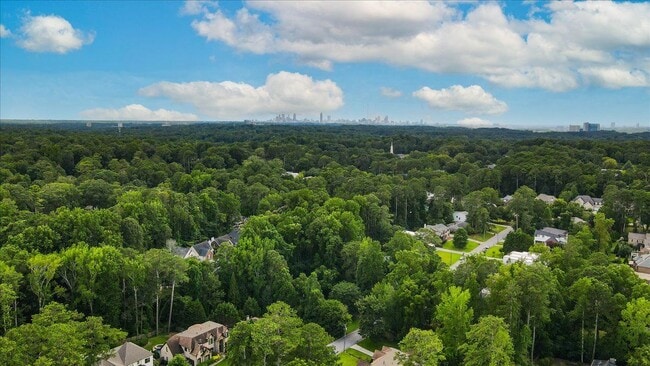 Building Photo - 2038 S Akin Dr
