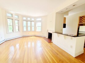 Building Photo - 197 Commonwealth Ave