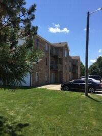 Building Photo - 401 Brunswick Dr