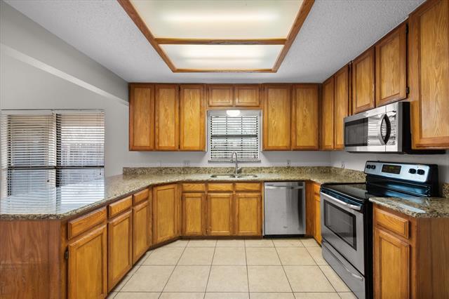 Building Photo - 5204 Yucca Dr