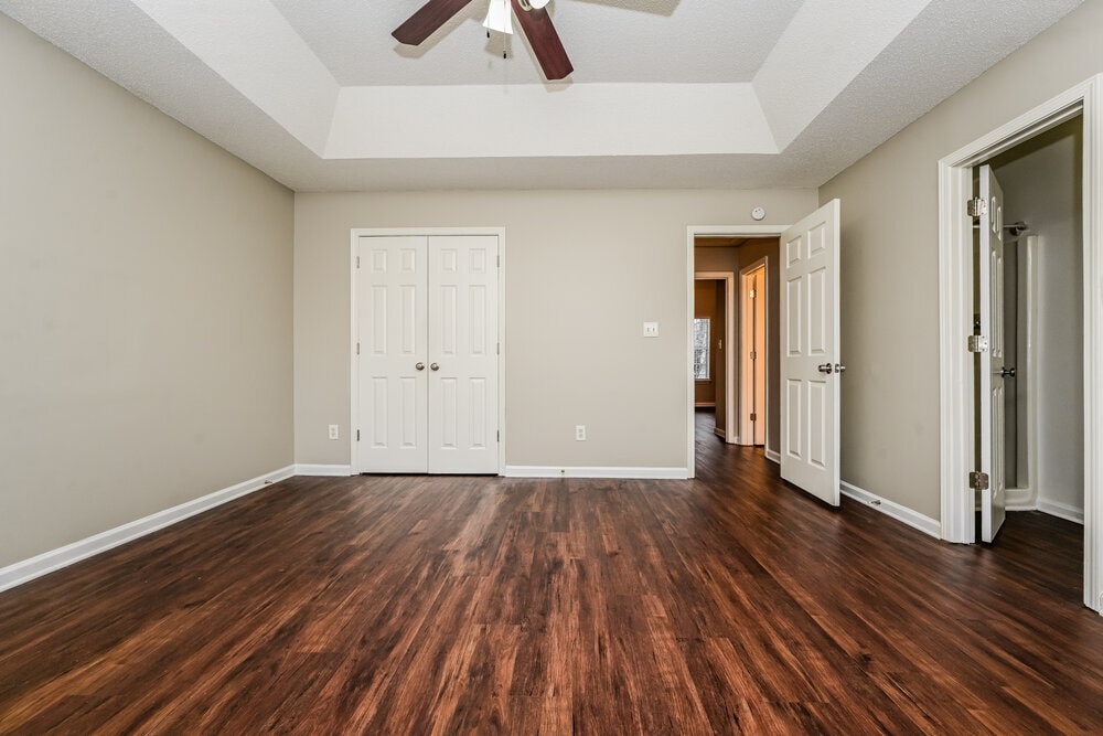 Building Photo - 2812 Oakvale Falls Dr