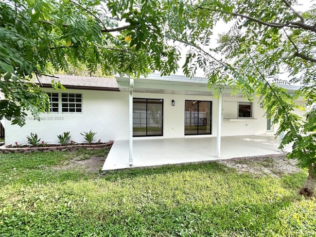 Building Photo - 13971 SW 112th St
