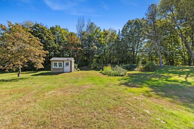 Building Photo - 67 Hicock Dr