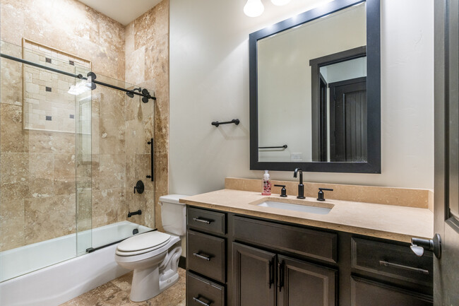 Building Photo - 2094 Two Wood Dr