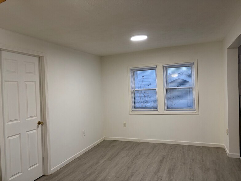 Building Photo - 3110 Vine St