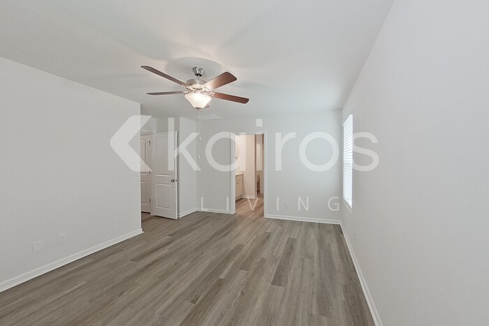 Building Photo - 133 Overstreet Way