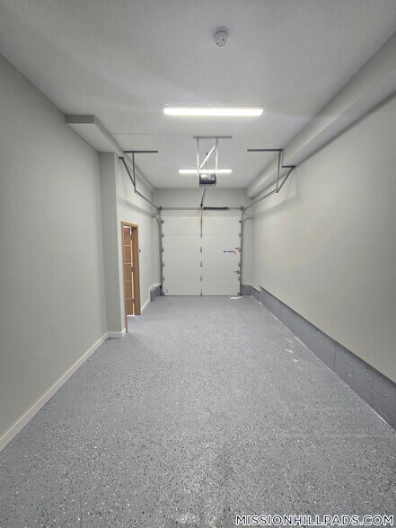 Building Photo - 33 Copeland St