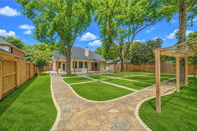 Building Photo - 1215 Whisper Trace Ct