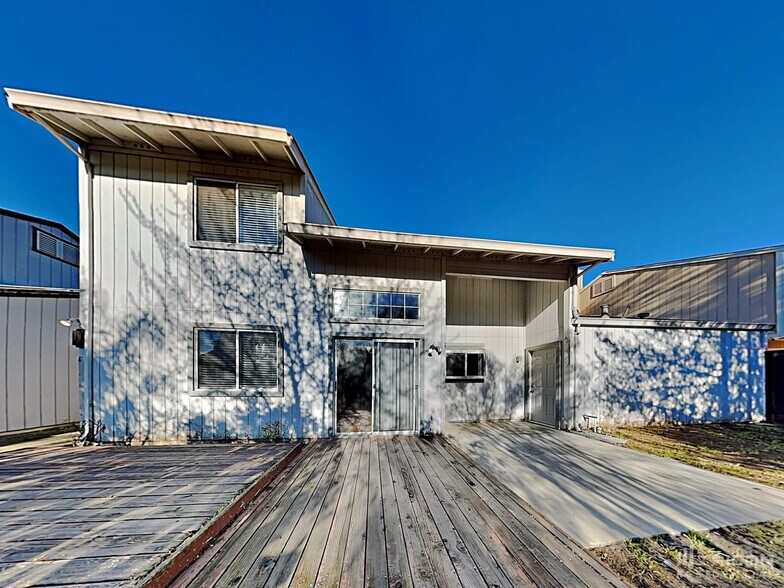 Building Photo - 5378 Sunrise Meadows Ln
