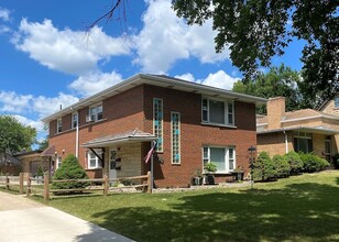 Building Photo - 216 9th Ave