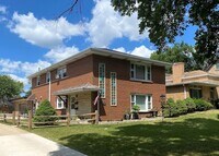 Building Photo - 216 9th Ave