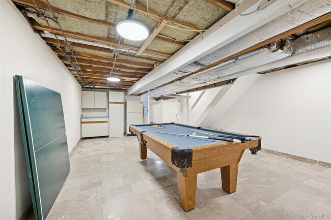 Building Photo - 15 Rivers Rd