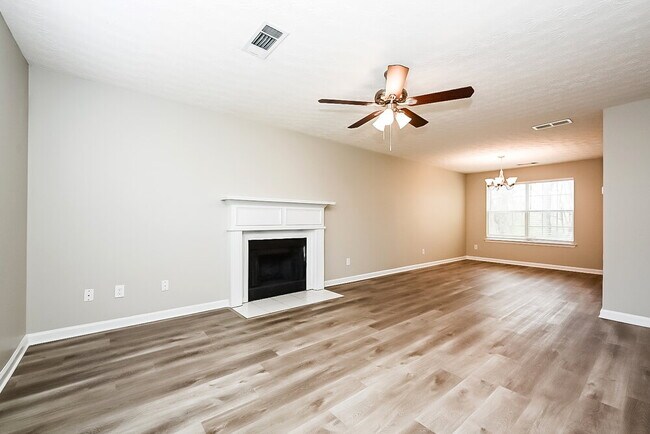 Building Photo - 896 Madison Ct