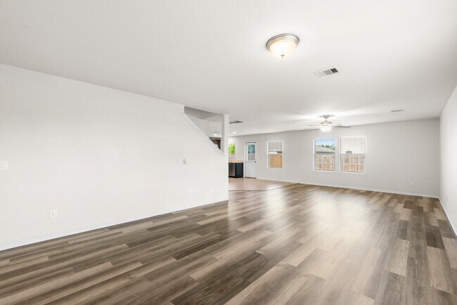 Building Photo - 15406 Grand Sage Dr