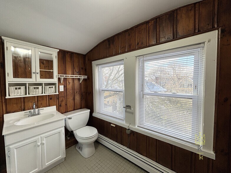 Building Photo - 21 Osborne Rd