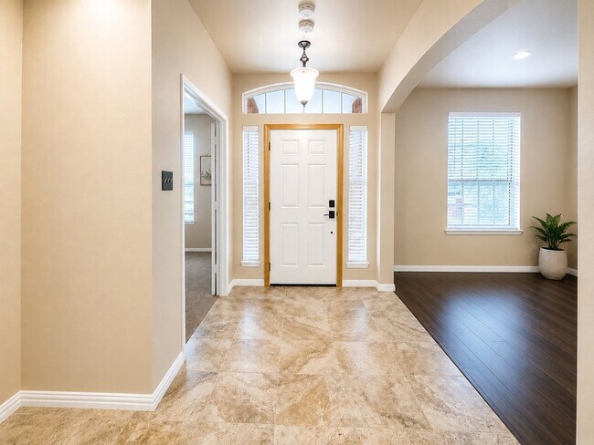 Building Photo - 1114 Hidden Creek Dr