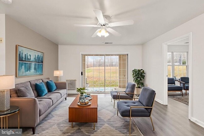 Building Photo - 1310 Sheridan Pl