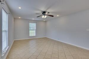 Building Photo - 2211 Pleasant Dr
