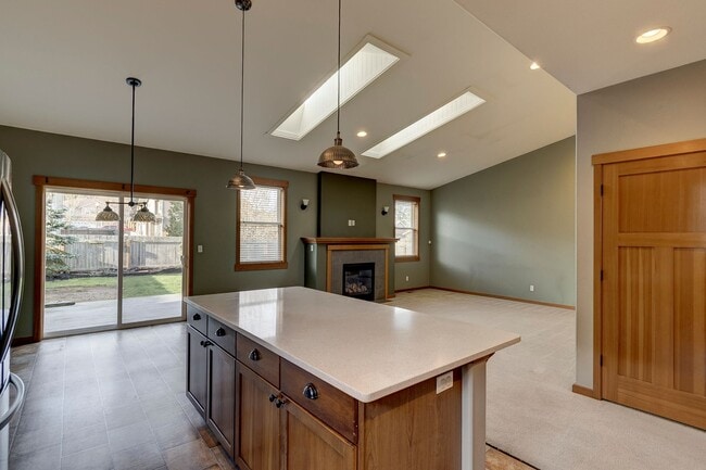 Building Photo - Spacious 3 Bedroom Plus Office with AC, Gas Fireplace and Fenced Backyard